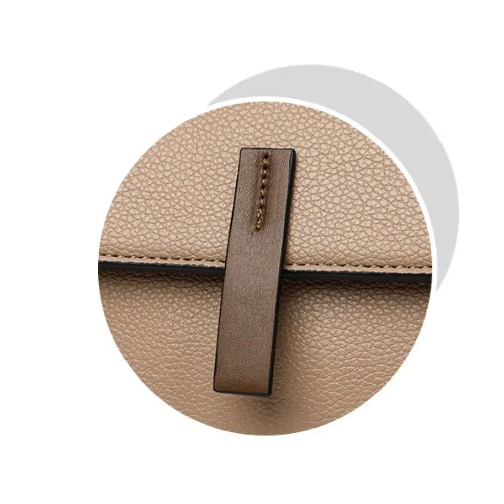 Chaya - Borsa a Tracolla Compatta in Pelle da Donna