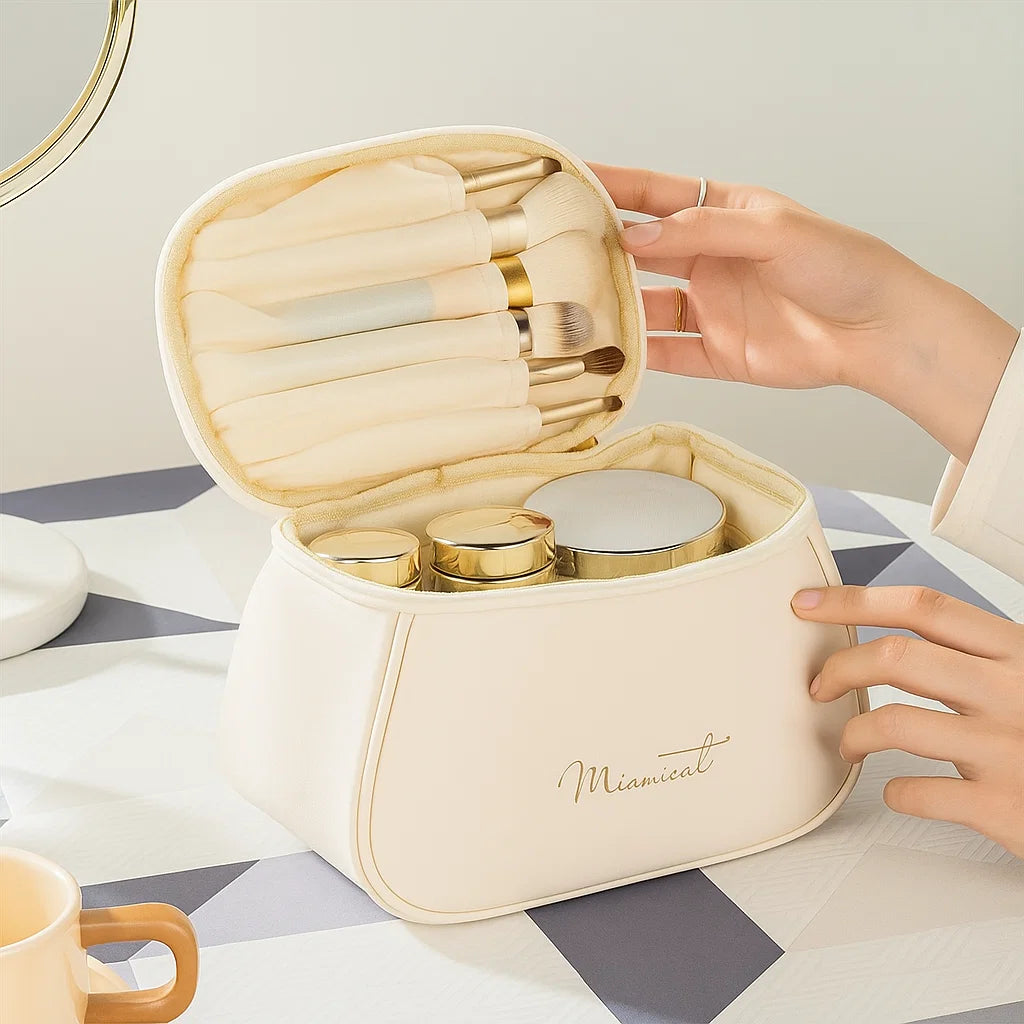 Stella Cosmetica Etui – Eleganza e Funzionalità