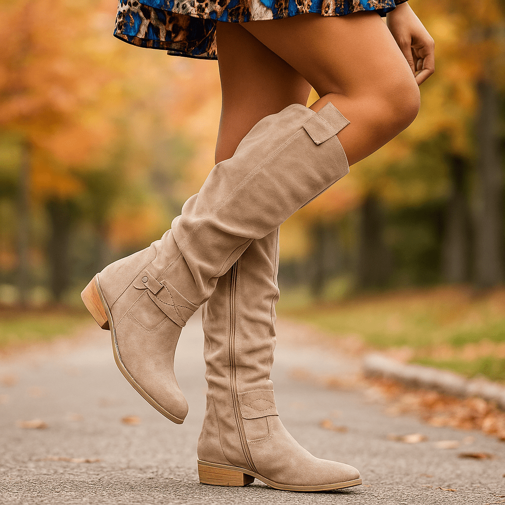 Stivali Donna Camoscio - Tacco Basso - Punta Rotonda - Chiusura Laterale - Fibbia