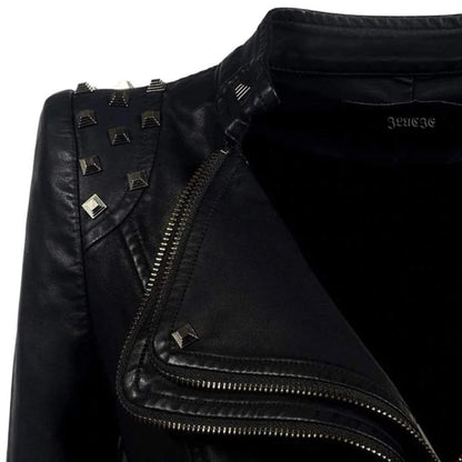 Giacca Pelle Donna - Biker Attillata - Collo Chiodato - Polsini con Cerniera